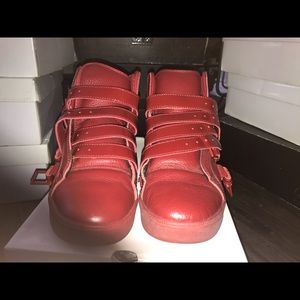 Red strapped Supra Skytops